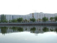 江漢藝術(shù)職業(yè)師范學(xué)院2023年學(xué)費(fèi)、收費(fèi)多少