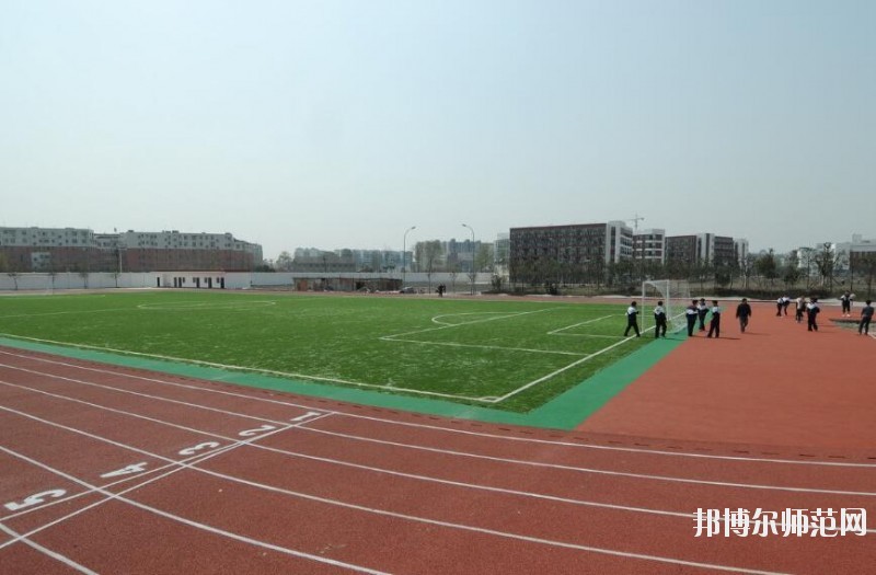 四川商務(wù)幼兒師范學(xué)校2019年報名條件、招生對象