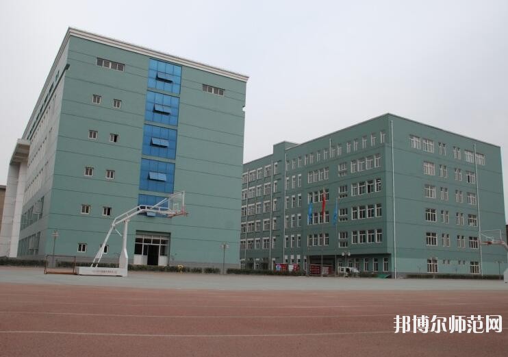 保定女子職業(yè)幼兒師范中專(zhuān)學(xué)校2019年報(bào)名條件、招生對(duì)象