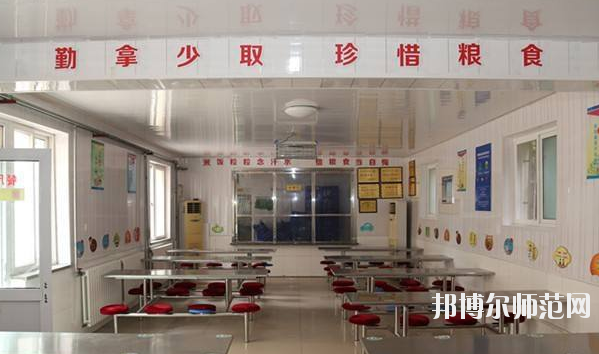 南充數(shù)控工程幼兒師范學(xué)校2020年報(bào)名條件、招生要求、招生對象 