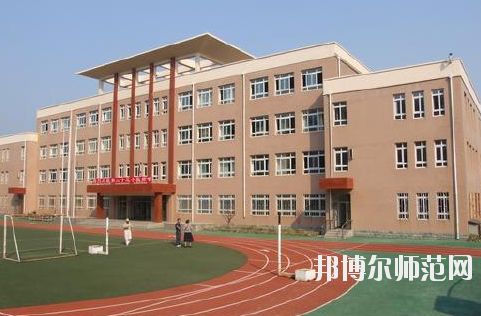 江西2020年幼師學(xué)校中專升大?？际裁? width=