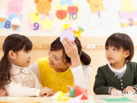 南昌2020年中專幼師學(xué)?？梢钥即髮? /><b>南昌2020年中專幼師學(xué)校可以考大專嗎</b><span>2020-03-23 15:01</span><p>南昌2020年中專幼師學(xué)?？梢钥即髮?對(duì)于中專幼師學(xué)校怎么考大專這個(gè)問題，相信選擇幼師專業(yè)的小伙伴們都是想拿到一個(gè)更高的文</p></a></li>
            <li><a href=