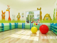 十堰2020年幼師學(xué)校多少錢(qián)