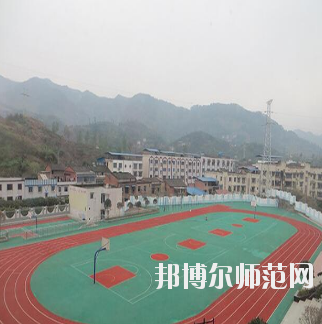 重慶統(tǒng)景幼師職業(yè)中學(xué)怎么樣、好不好