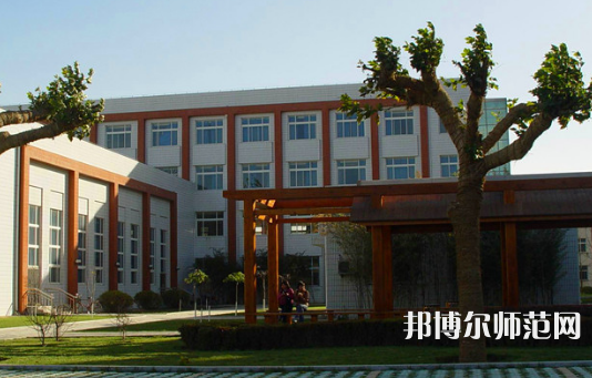 北京京北職業(yè)師范技術學院2023年報名條件、招生要求、招生對象