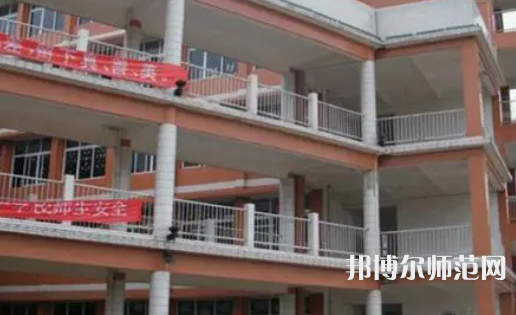 重慶旅游幼師學(xué)校2023年報(bào)名條件、招生要求、招生對(duì)象