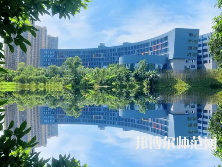 重慶師范大學(xué)涉外商貿(mào)學(xué)院銅梁校區(qū)2023年怎么樣、好不好 