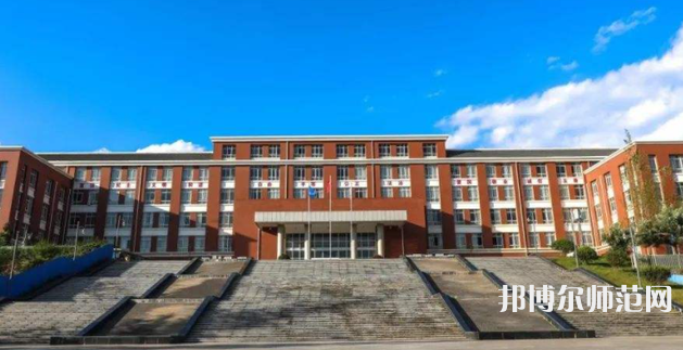 云南大學(xué)滇池師范學(xué)院楊林校區(qū)2023年報(bào)名條件、招生要求、招生對(duì)象