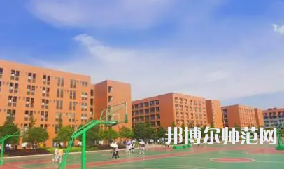 2023年懷化師范高等?？茖W校是民辦大學還是公辦