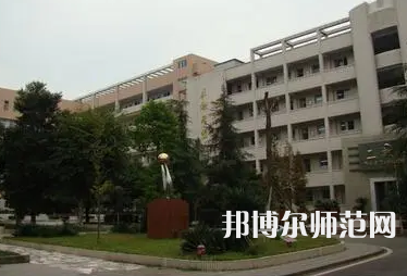 2023年隆昌城關(guān)幼兒師范職業(yè)中學(xué)報(bào)名條件、招生對(duì)象