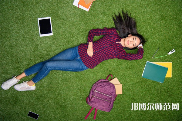 中南財(cái)經(jīng)政法師范大學(xué)南湖校區(qū)介紹、地址